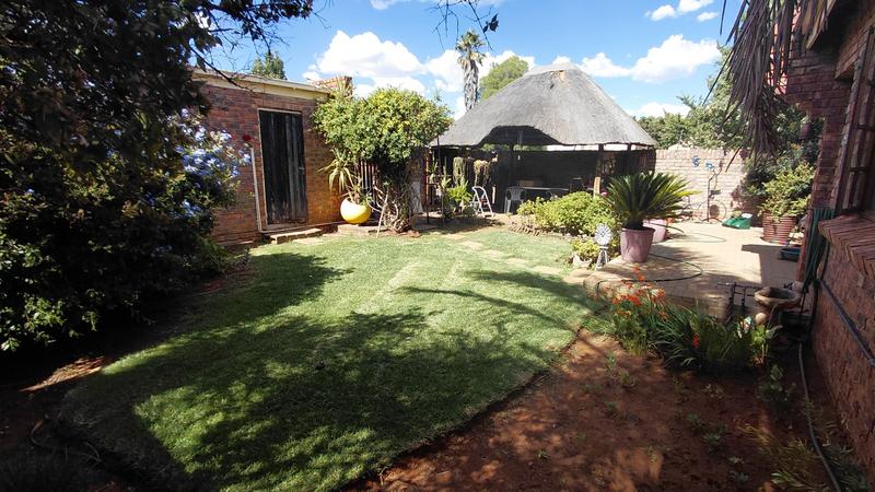 3 Bedroom Property for Sale in Universitas Ridge Free State
